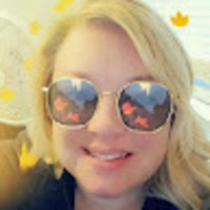 Meet your Posher, Carie